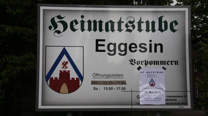 öffnet internen Link in aktuellem Fenster zeigt Schild der Heimatstube